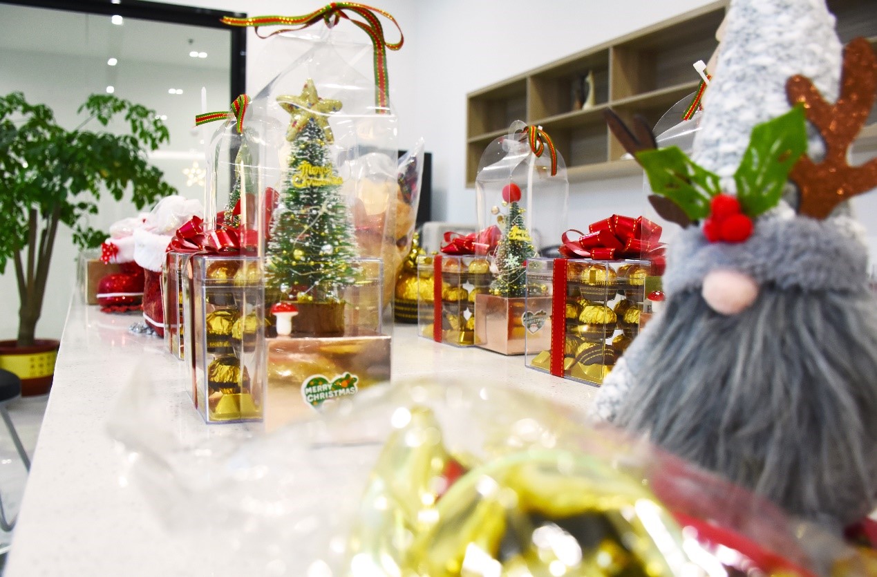 
                            溫暖雙旦，悅動同行——我公司開展雙旦主題活動